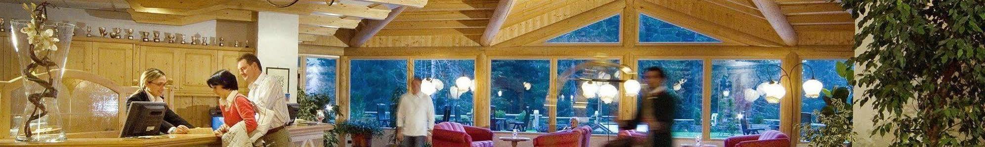 Carlo Magno Hotel Spa Resort Madonna di Campiglio Exterior photo