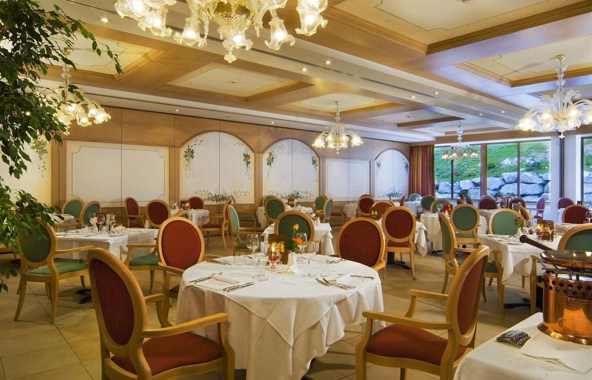 Carlo Magno Hotel Spa Resort Madonna di Campiglio Exterior photo