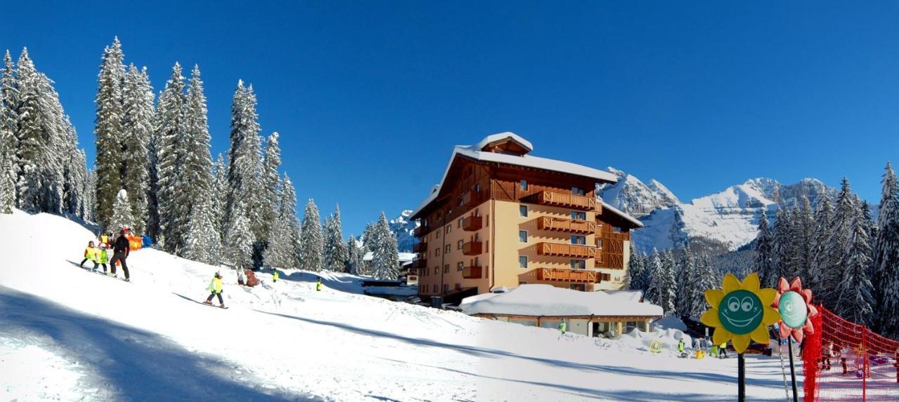 Carlo Magno Hotel Spa Resort Madonna di Campiglio Exterior photo