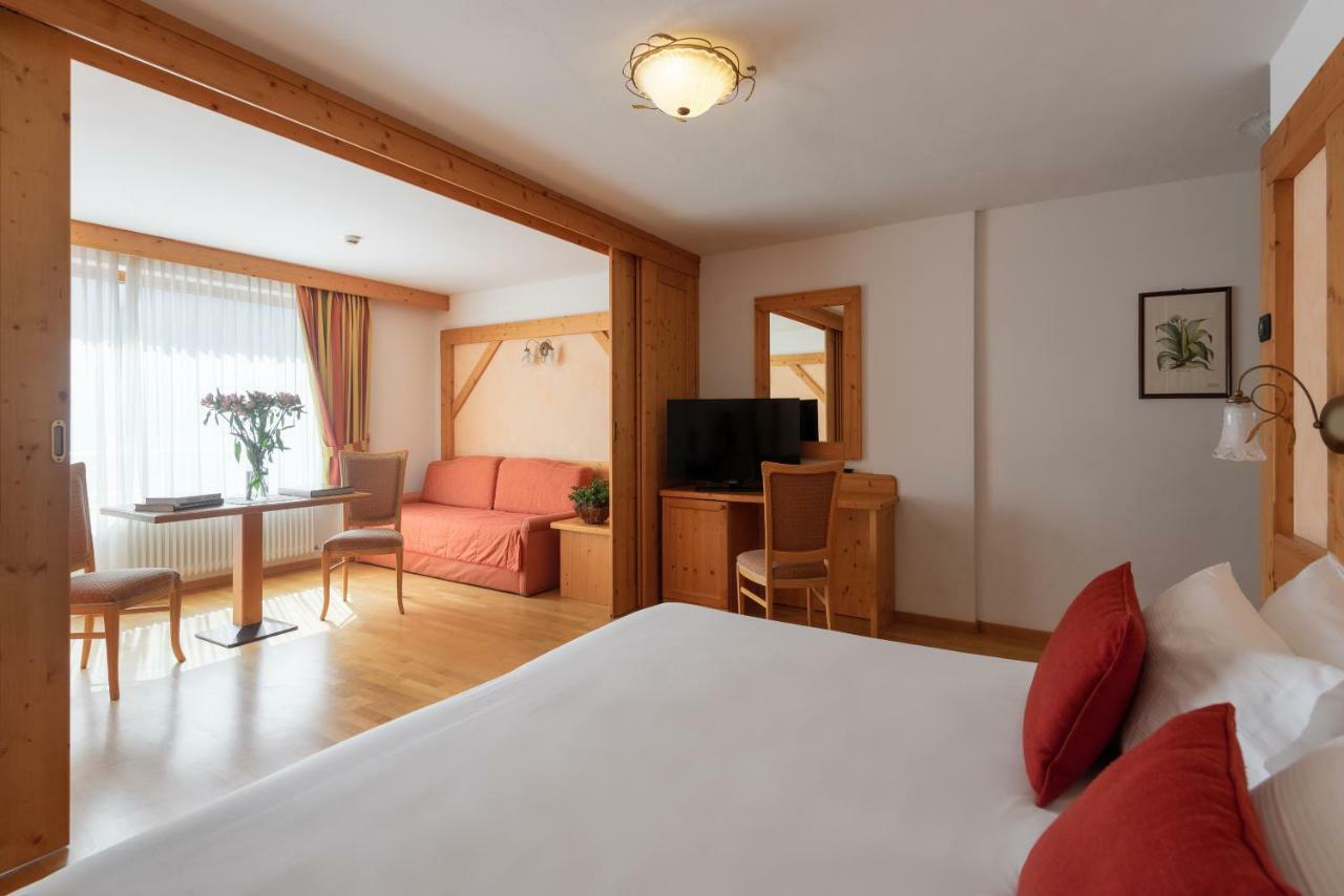 Carlo Magno Hotel Spa Resort Madonna di Campiglio Exterior photo