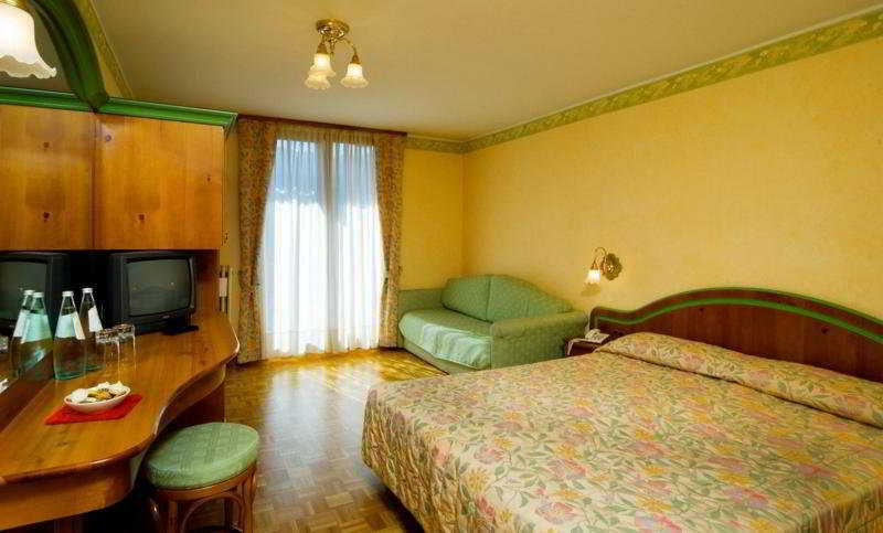Carlo Magno Hotel Spa Resort Madonna di Campiglio Exterior photo